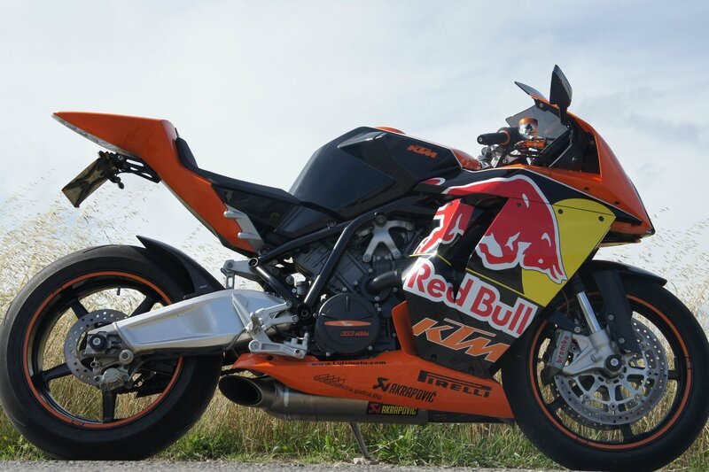 KTM RC8 Red Bull la moto con le ali