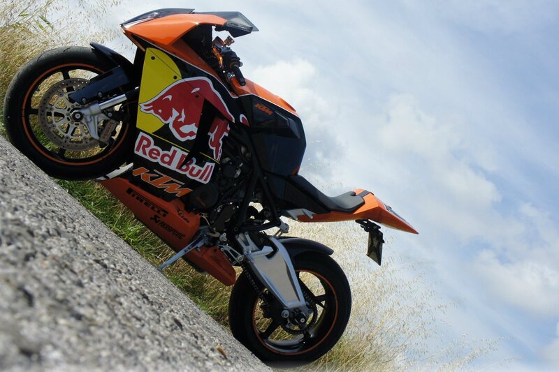 KTM RC8 Red Bull la moto con le ali