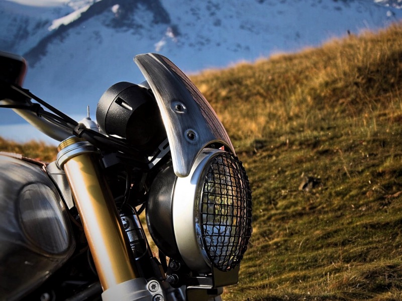 BMW R NineT Roadster Dirt Metal in alluminio spazzolato