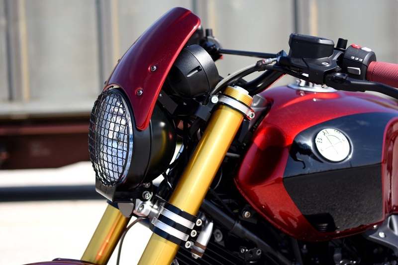 BMW R NineT Roadster Special Red Passion una R9T Custom