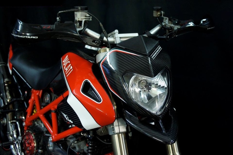 Cupolino hypermotard becco corto